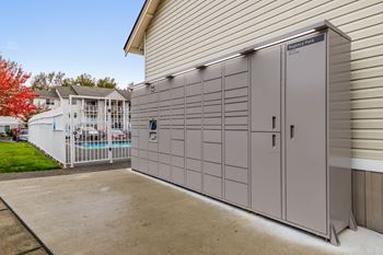 24/7 Amazon hub package pick up